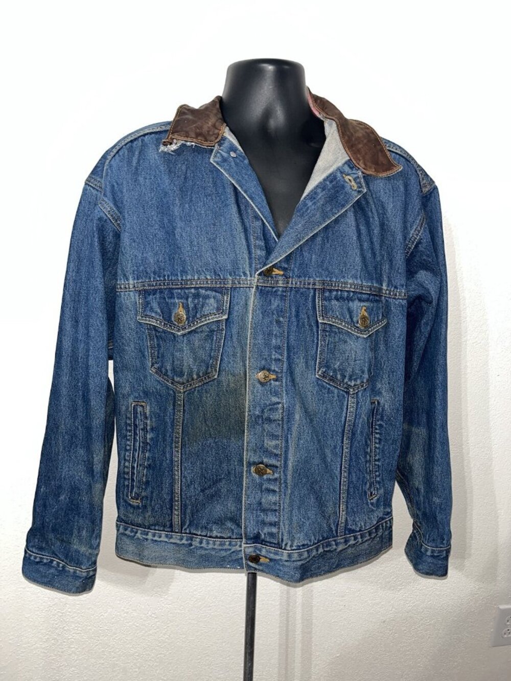 1990s Marlboro Trucker Jean Jacket Men XL Extra Large Leather Collar Denim